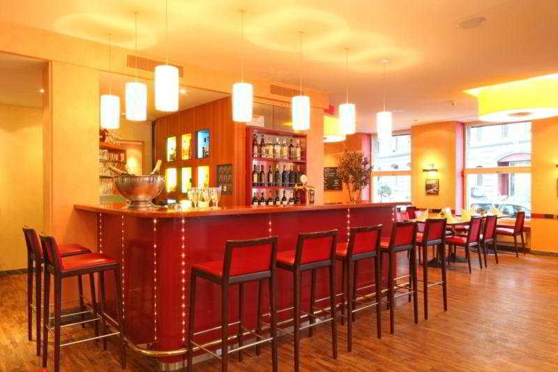 Cascada Boutique
